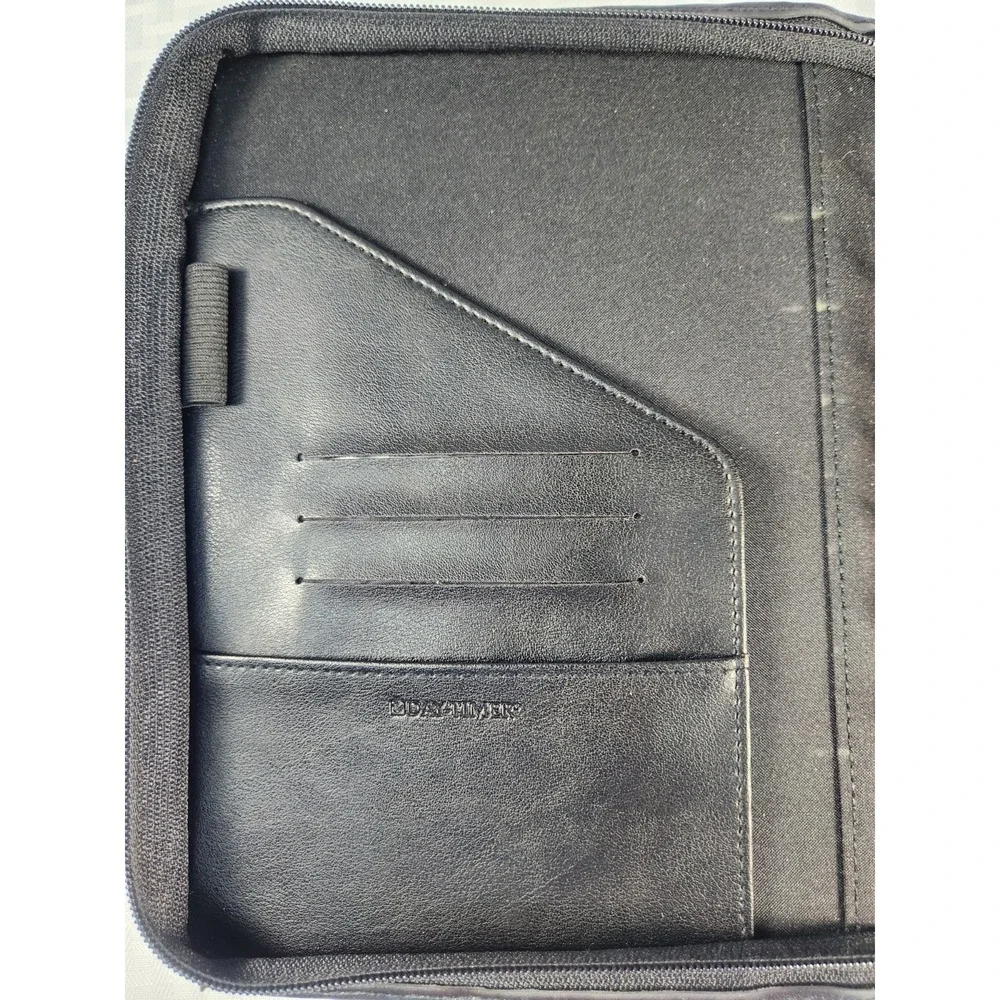 Vintage Day-Timer 7 Ring Zipper Planner Organizer Binder 5.5x8.5 + Accessories